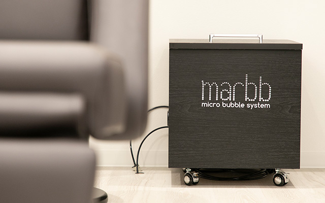 話題のマイクロバブル導入で髪・肌へのダメージ軽減とケアを。